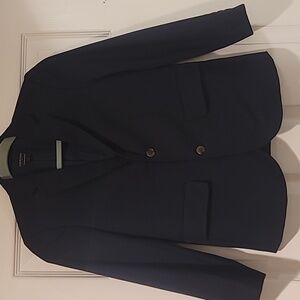 Crewcuts- Boys navy Thompson wool suit. Suit jacket/pants 10. Great condition.